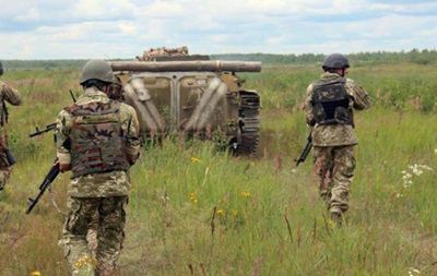 Во время военных учений на Украине убили гражданского.