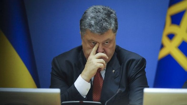 Порошенко проходит по двум делам Госбюро расследований как свидетель.