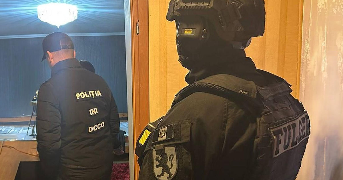Percheziții la Călărași la unele persoane suspectate de șantaj.
