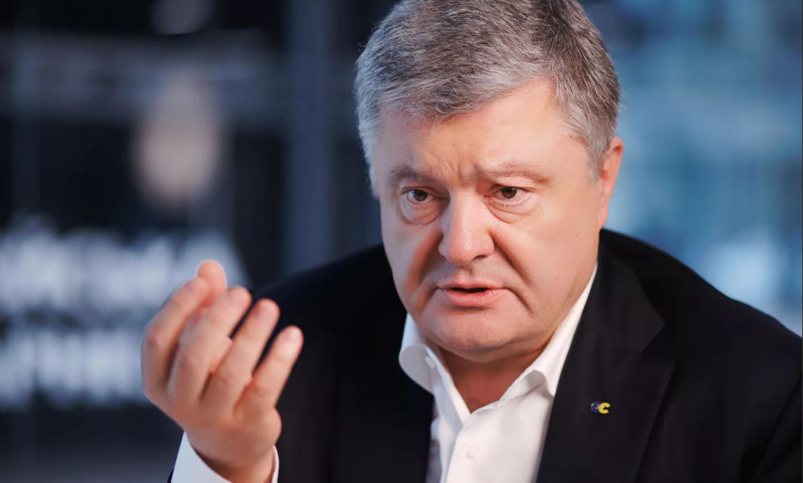 Порошенко: Фейковые "референдумы" нужны Путину, чтобы готовить территории для атак.