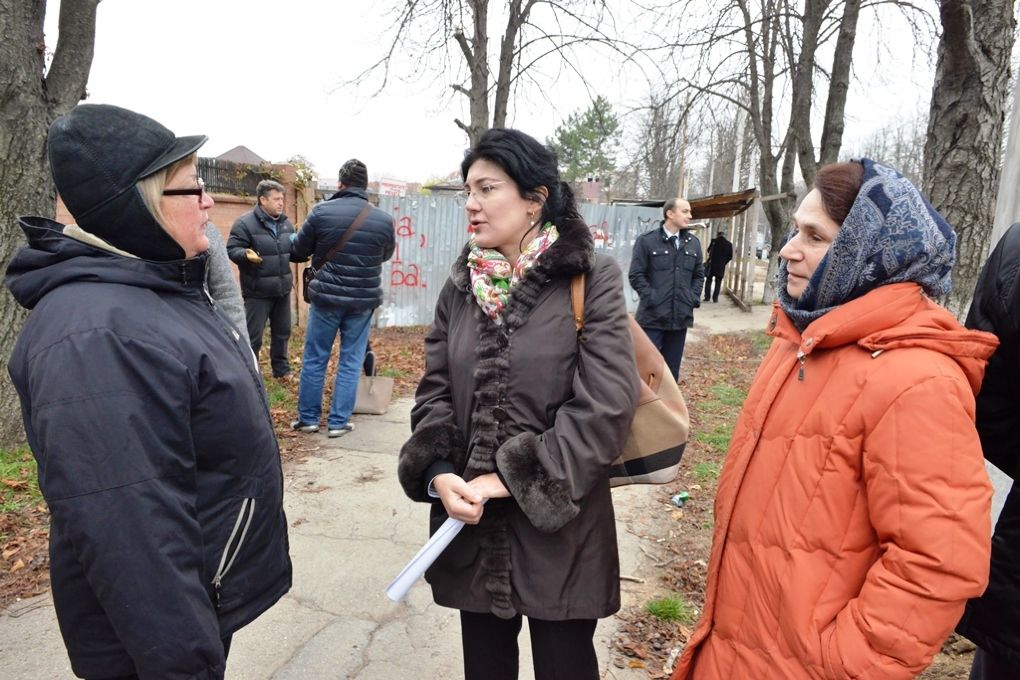 Silvia Radu s-a plâns autorităţilor de drept, după ce i-a fost interzis accesul pe șantierul din sectorul Buiucani.
