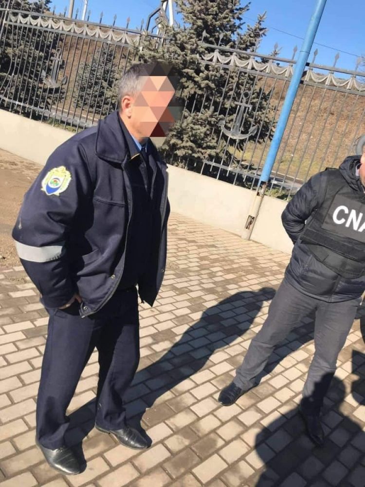 Чиновник из Кагула подозревается в присвоении служебного топлива.