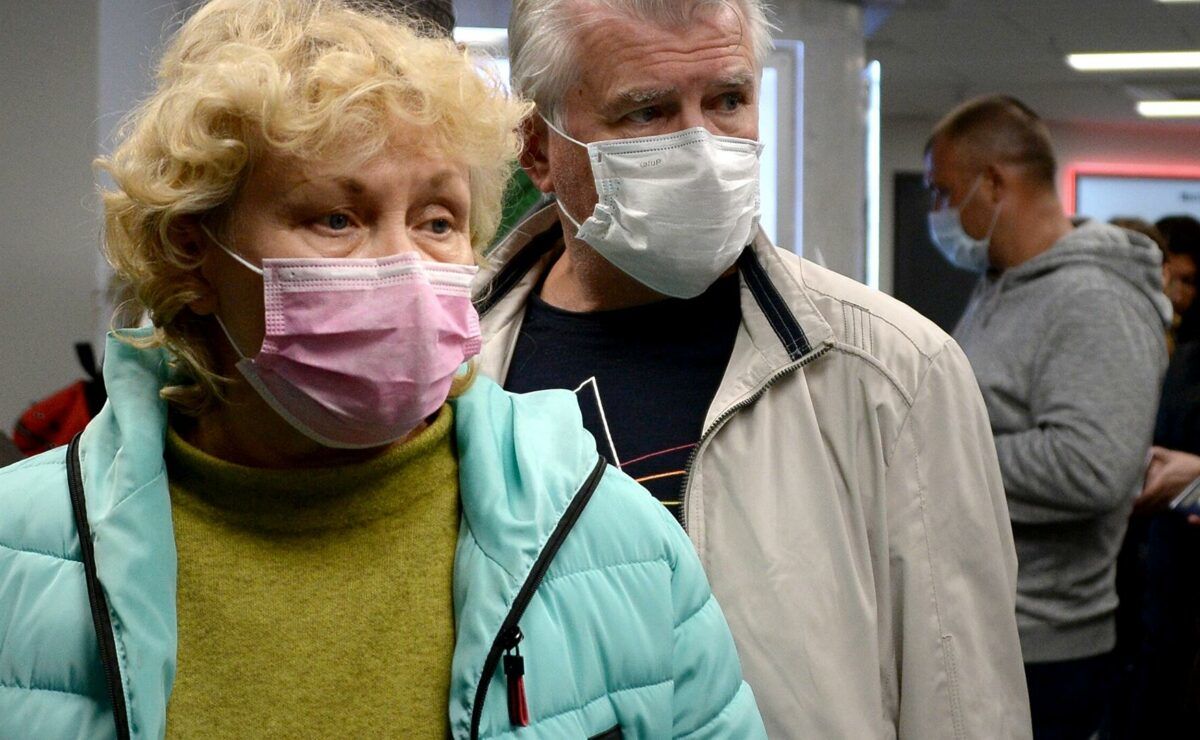 Врач рассказала, как пожилым защититься от штамма «Омикрон».