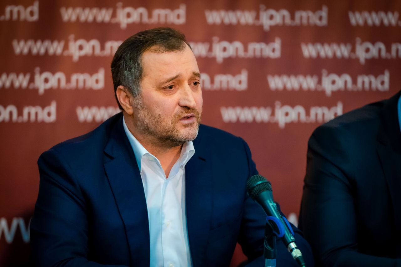 Филат о саммите: Будут красивые заявления, объятия и нерешённые проблемы.