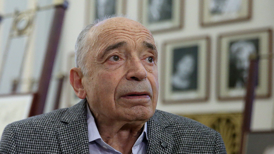 Актер Валентин Гафт срочно госпитализирован.