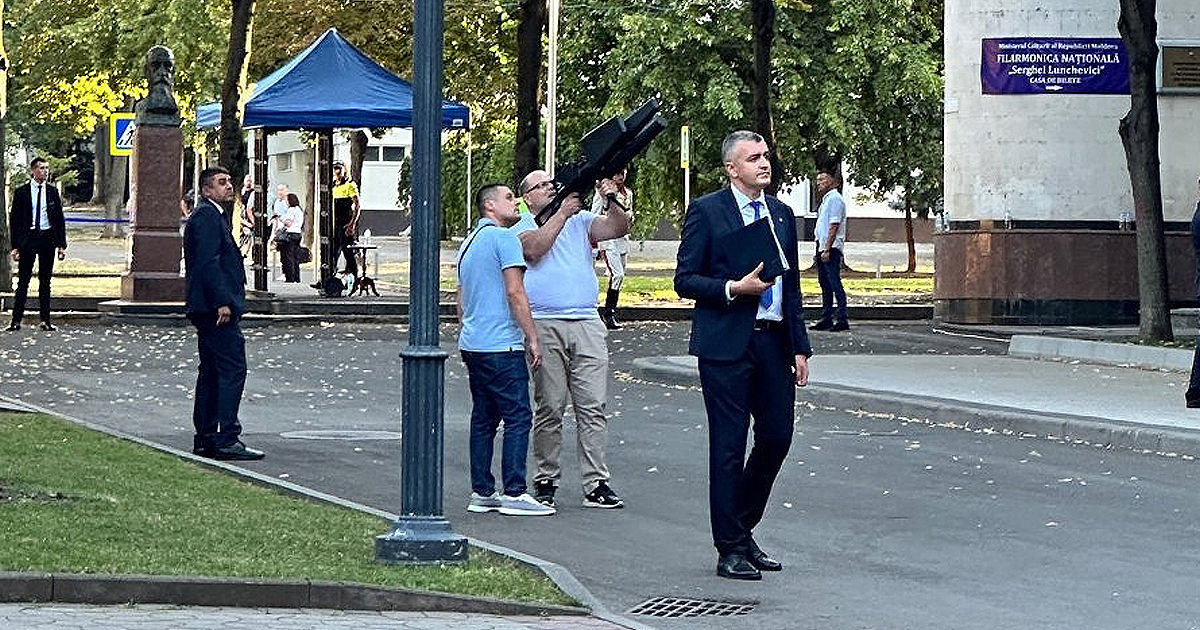 На саммите Молдова – ЕС Служба охраны применила устройство против дрона, запущенного без разрешения.