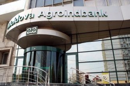 Amintim că şapte companii, înregistrate în străinătate, au procurat în ultima perioadă de timp acţiuni al Moldova-Agroindbank, în total fiind vorba de peste 25% din acţiuni. 