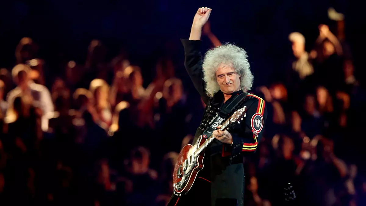 Музыкант, гитарист группы Queen и астрофизик Брайан Мэй.
