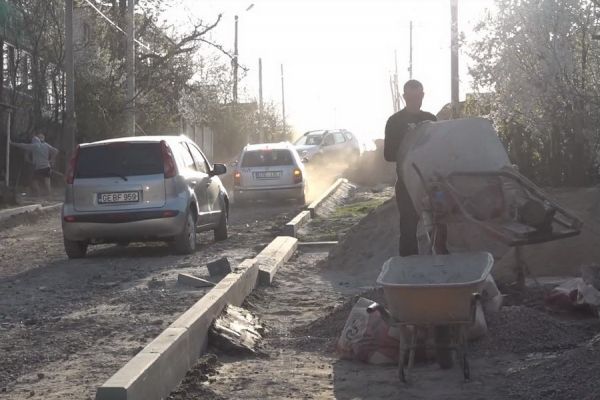 Власти Комрата готовы взять кредит на строительство «ливневки» и ремонт дорог, страдающих от ливней. 