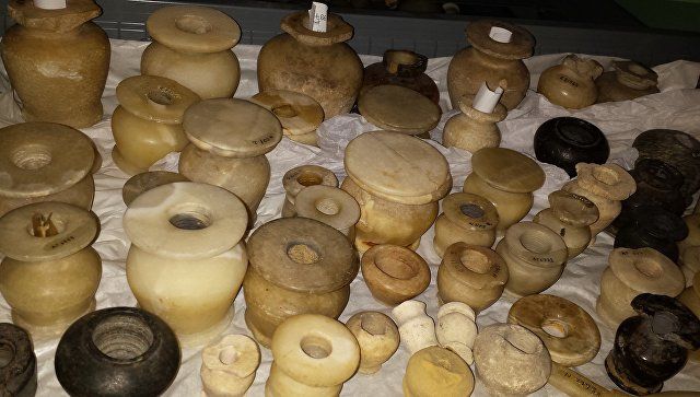  Химики раскрыли тайну происхождения древнеегипетской косметики.