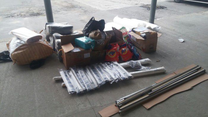 Peste 100 kg de țesături, depistate în microbuzul unui turc. Foto: customs.gov.md