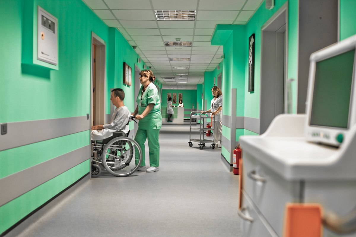 Medicii de la Urgență au avut mai multe urgențe medicale majore pe parcursul zilei de ieri.