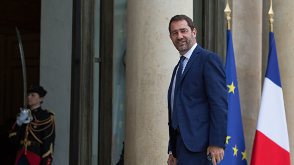 Глава МВД Франции поприветствовал план по борьбе с миграцией через Ла-Манш.