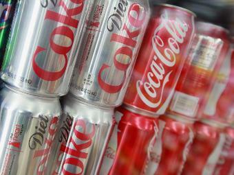 Продукция компании Coca-Cola. Фото: ©AFP
