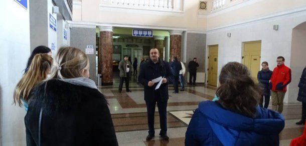 CFM a înmânat 98 de bilete până la Iași. Foto: facebook // CFM