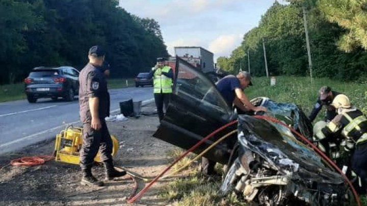 Очевидцы ДТП: Взрослые были без сознания, а дети плакали.