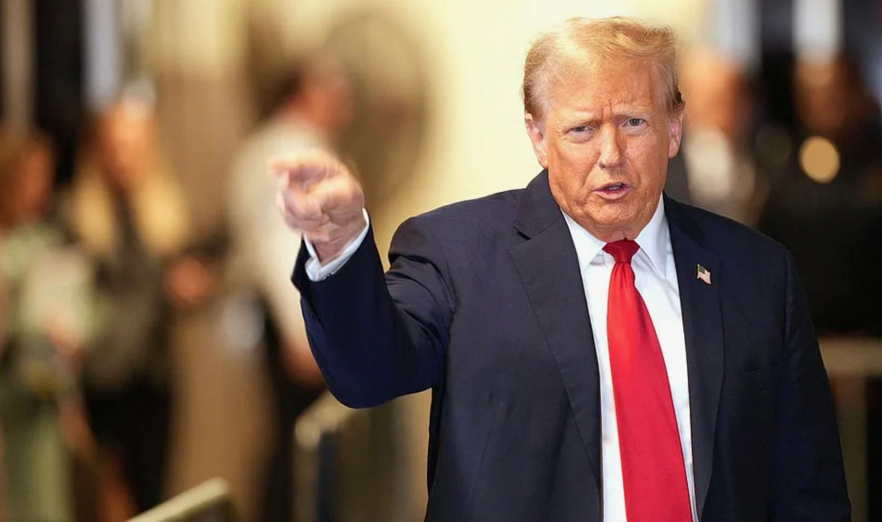 Трамп обвиняет демократов в афере с FireAid на 100 миллионов долларов.
