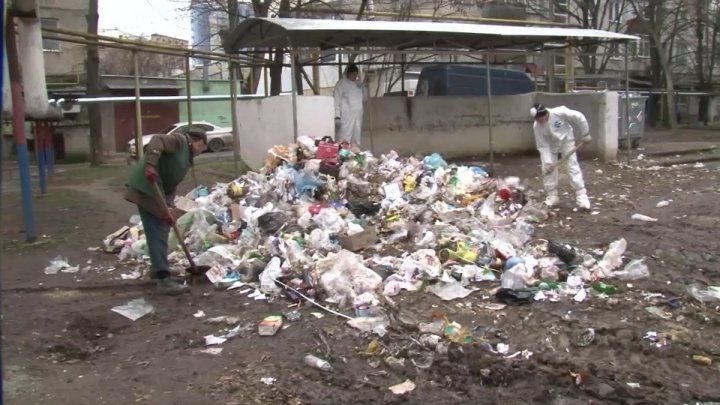 Locuitorii de la Bălţi vor petrece Sărbătorile în curăţenie. 