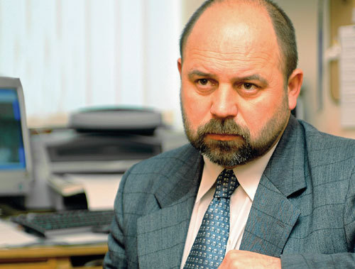 Vladimir Voronin riscă să piardă poziția deținută în Partidul Comuniștilor, iar acest lucru va duce inevitabil la preluarea conducerii partidului de către Mark Tkaciuk.