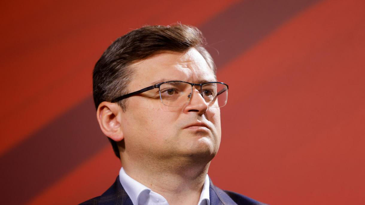 Кулеба: Забудем советские системы - Украине нужны истребители западного образца.