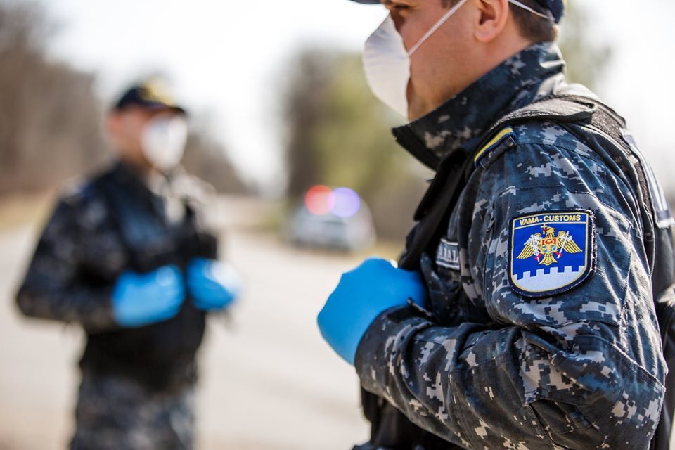 Таможенная служба за месяц перевела в бюджет более 2 млрд леев.