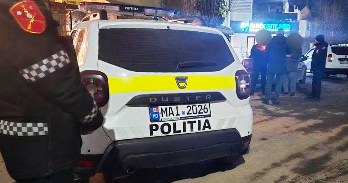 В Бельцах автомобиль угнали со стоянки возле примэрии.