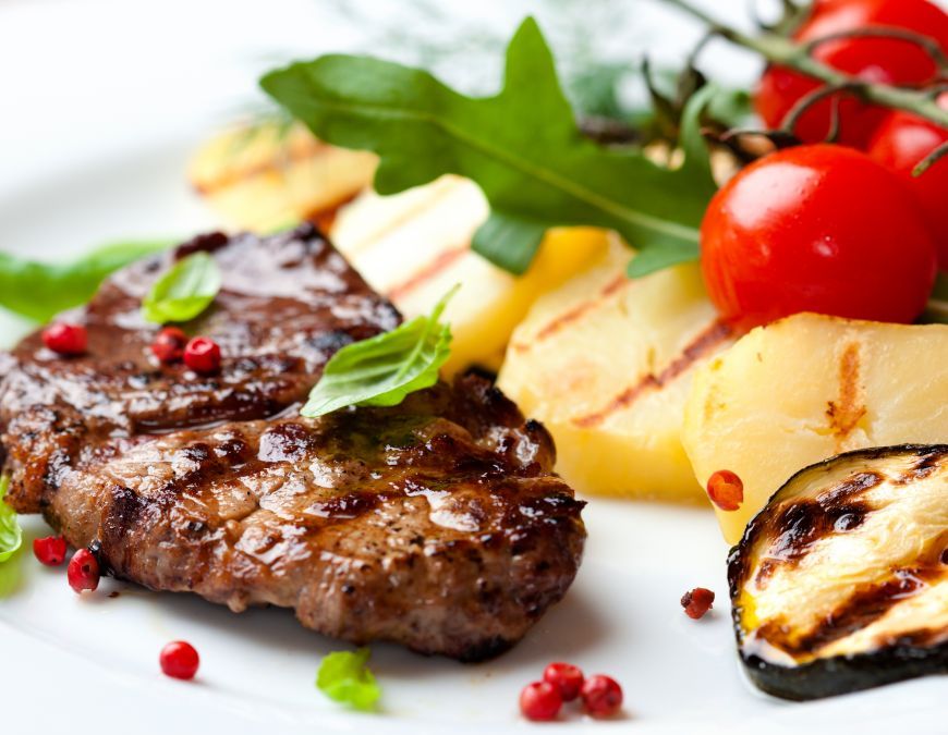 Blogul Dinneralovestory.com a publicat 100 sfaturi de gatit pentru cina.