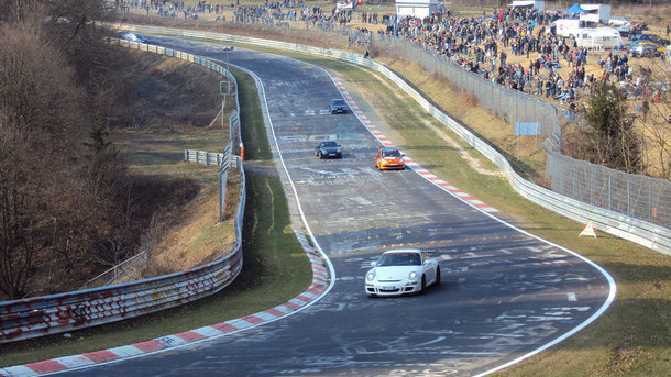Faimosul circuit german Nürburgring a fost scos la vânzare, alături de celelalte proprietăţi ale complexului de motorsport.