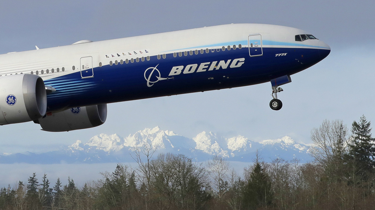 Boeing прекращает обслуживание российских авиакомпаний.