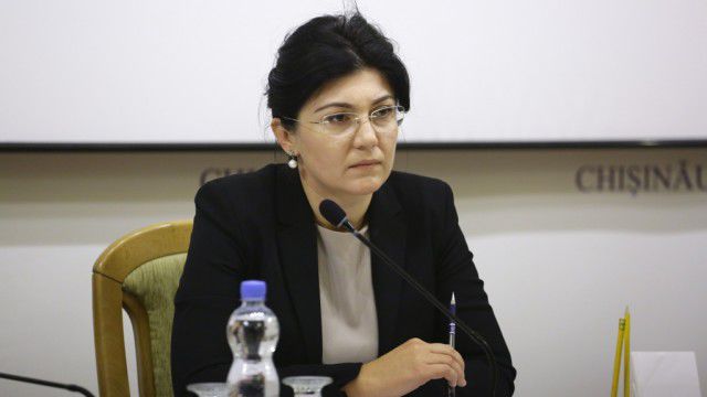 Lucrările de reparaţie în Capitală şi cerinţa Silviei Radu. Foto: basarabia.md