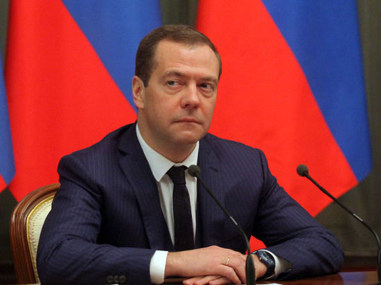 Дмитрия Медведева не включили в предвыборный список "Единой России".
