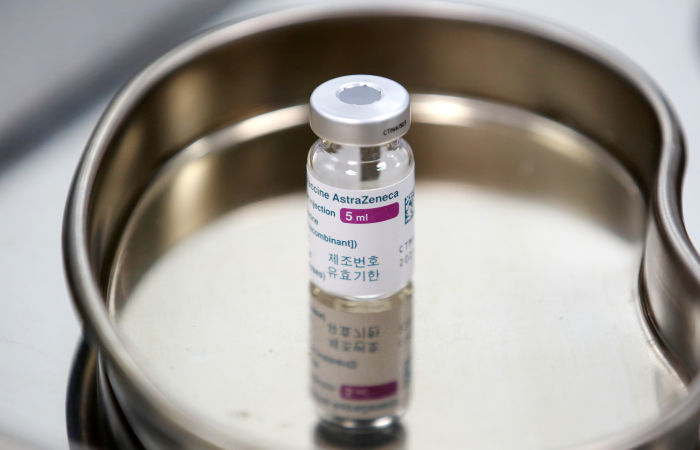 Европейский регулятор вынесет рекомендации по вакцине AstraZeneca.