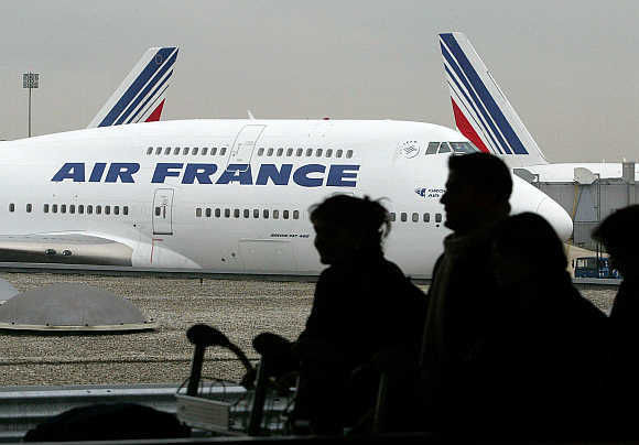Забастовка Air France поставила под угрозу поездки болельщиков.