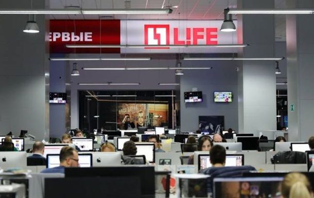 В России закрывают телеканал Life.