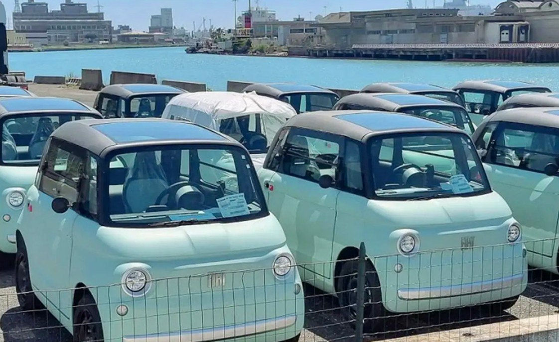 Итальянская полиция арестовала более 100 новеньких Fiat из-за маленького флажка.