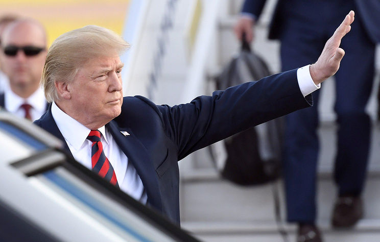 Трамп: Отношения с Россией испорчены безрассудством и глупостью США.
