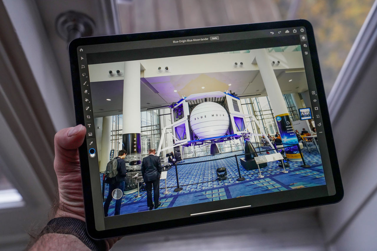 Adobe выпустила полноценный Photoshop для iPad.