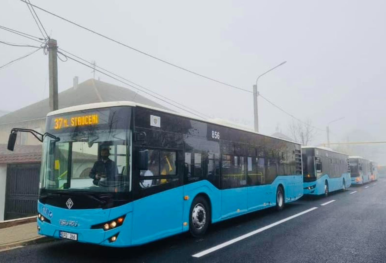 Rutele 32 și 37 din Stăuceni, redirecționate temporar din cauza lucrărilor de reparație.