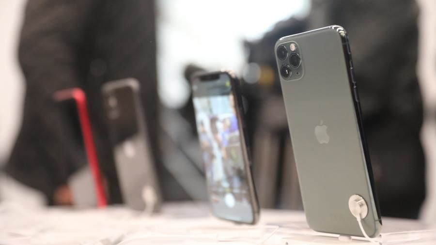 Дуров назвал владельцев iPhone рабами.