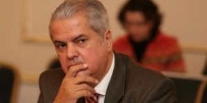 Fostul premier român Adrian Năstase va afla astăzi dacă scapă de închisoare sau nu.
