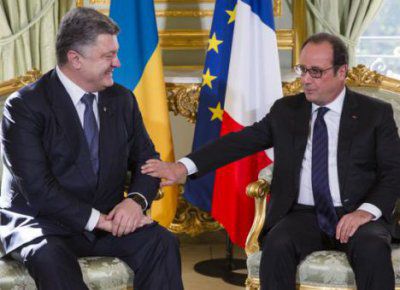 Президент Украины Петр Порошенко пригласил лидера Франции Франсуа Олланда.