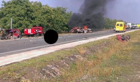 Grav accident pe traseul Chişinău-Soroca în localitatea Căzăneşti, raionul Teleneşti.