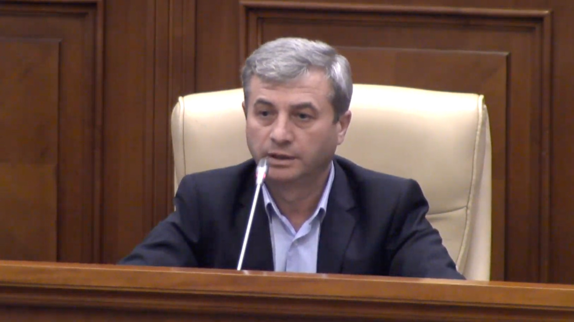Лидер фракции ПСРМ в парламенте Корнелиу Фуркулицэ.