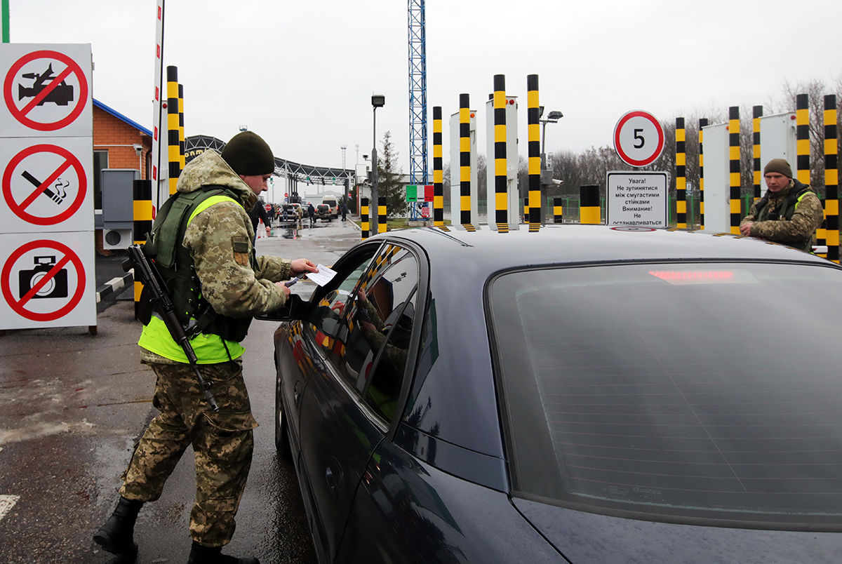 Украина ужесточила правила въезда в Россию.