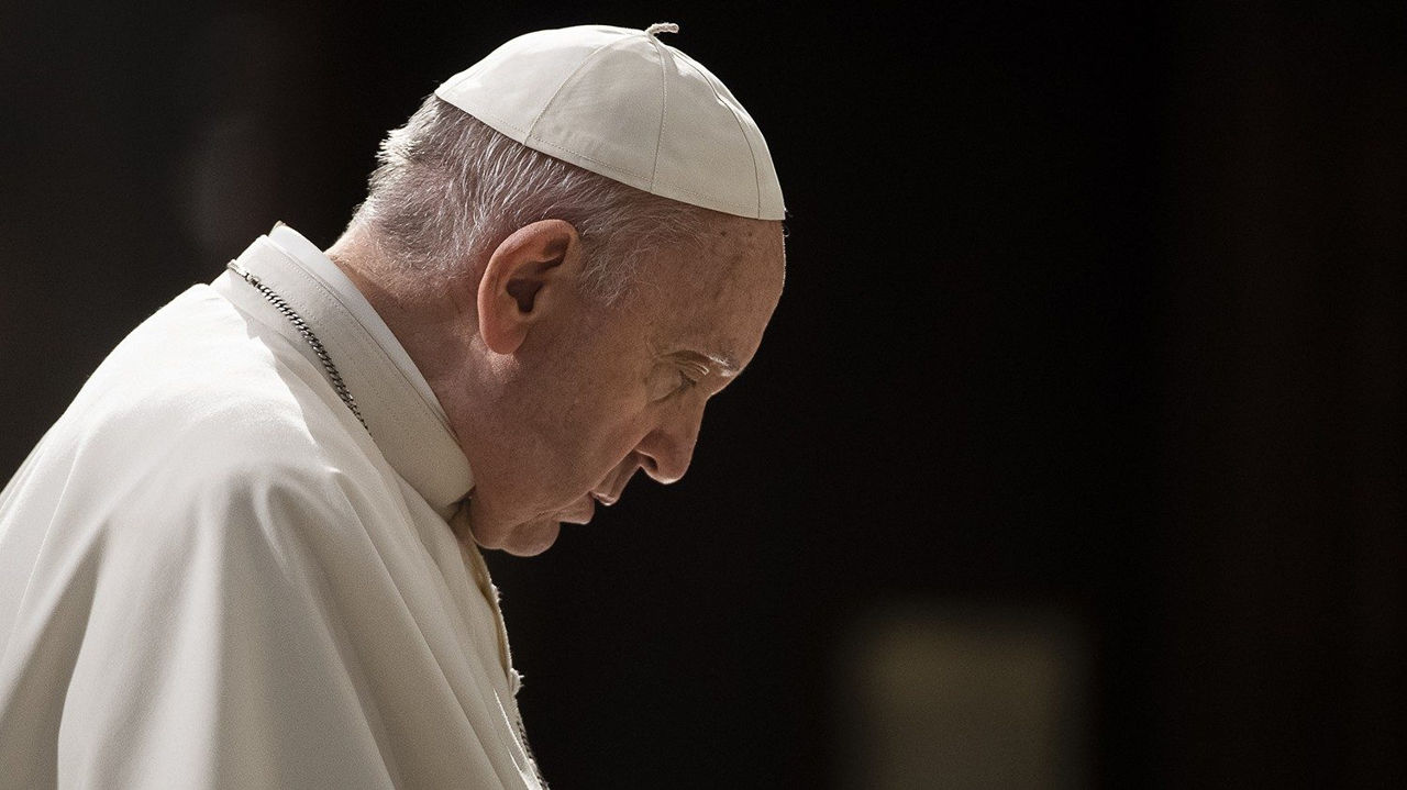 Ziarul Corriere della Sera anunță o posibilă cauză a morții Papei Francisc.