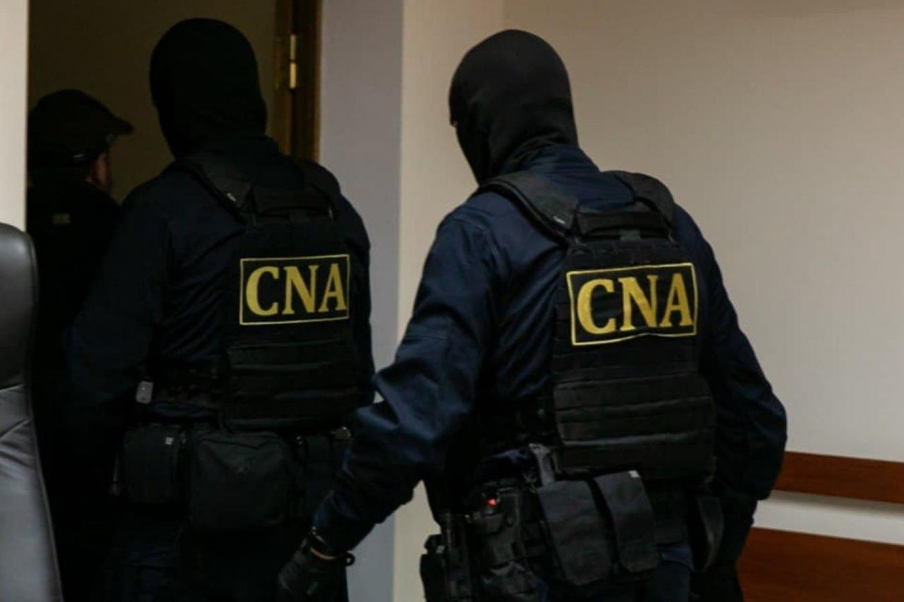 У бывшего главы управления НЦБК прошли обыски по делу о незаконном обогащении.