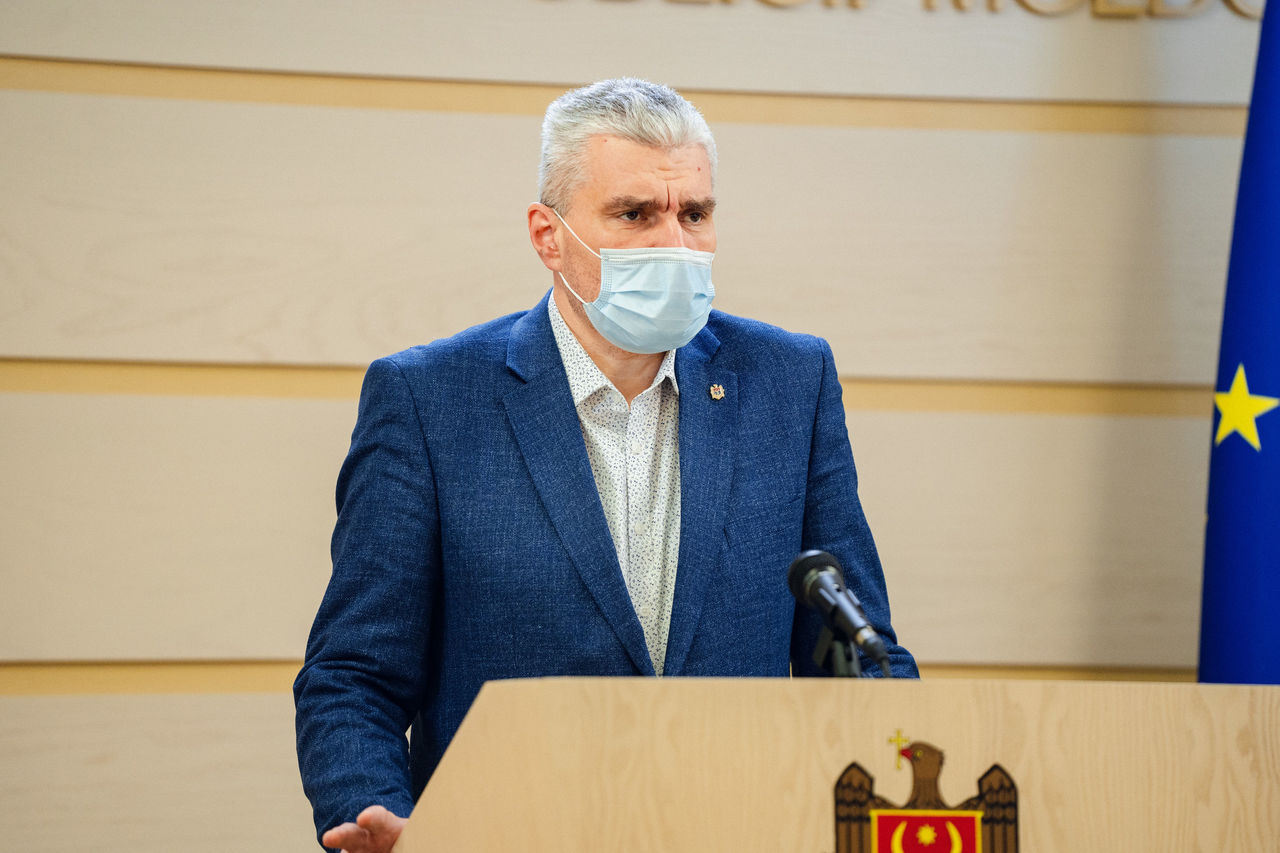 Бывший депутат Александр Слусарь.