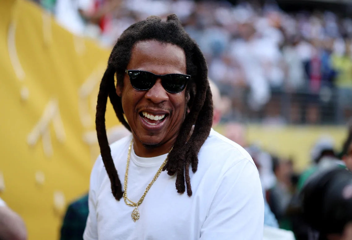 Рэпер Jay-Z возглавил рейтинг самых богатых музыкантов мира.