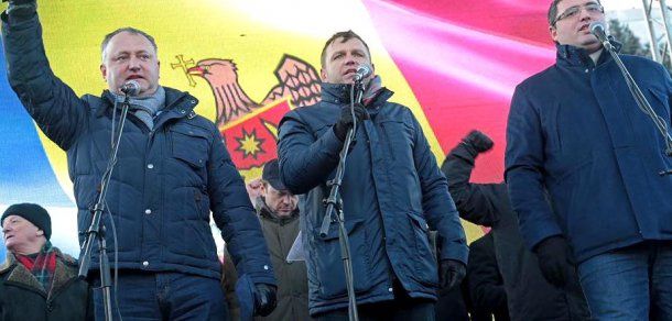 Renato Usatîi este un neconsecvent, cu el nu trebuie sa ai de-a face în niciun fel și eu l-am avertizat pe Năstase de acest lucru.