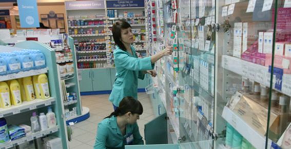 В Тирасполе двое неизвестных в черных масках ворвались в неохраняемый фармацевтический пункт.